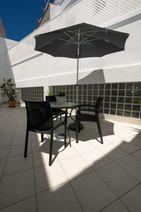 Apartamentos Mombasa 1 Planta Нерха Екстериор снимка