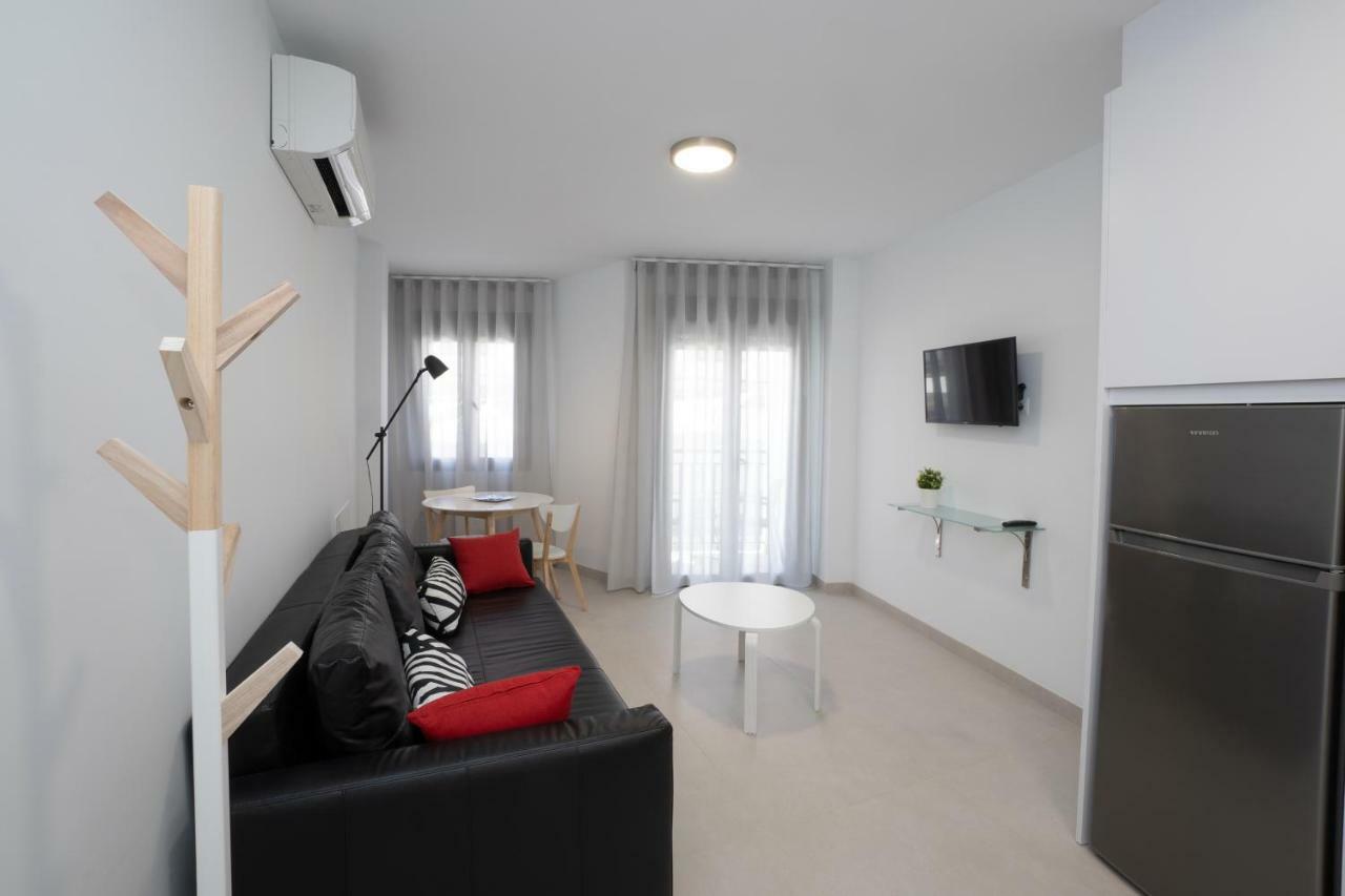 Apartamentos Mombasa 1 Planta Нерха Екстериор снимка