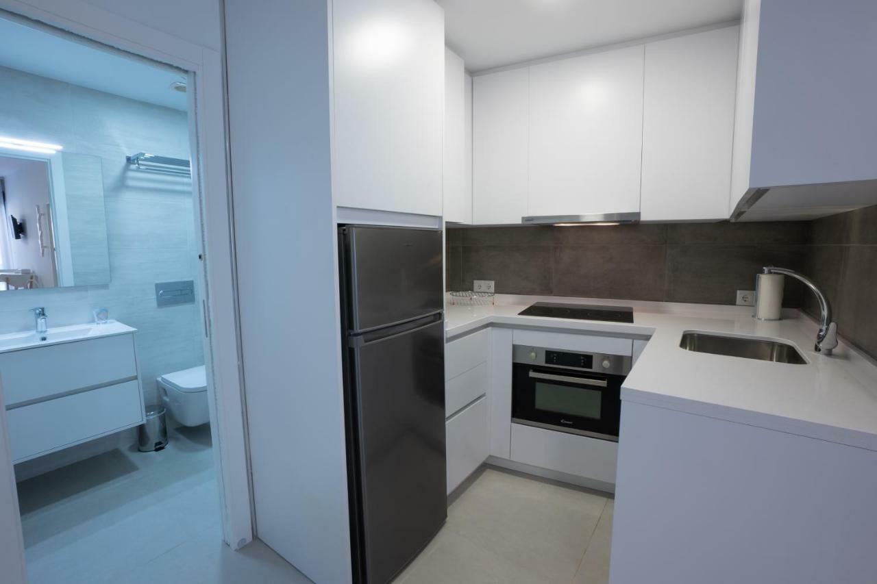 Apartamentos Mombasa 1 Planta Нерха Екстериор снимка