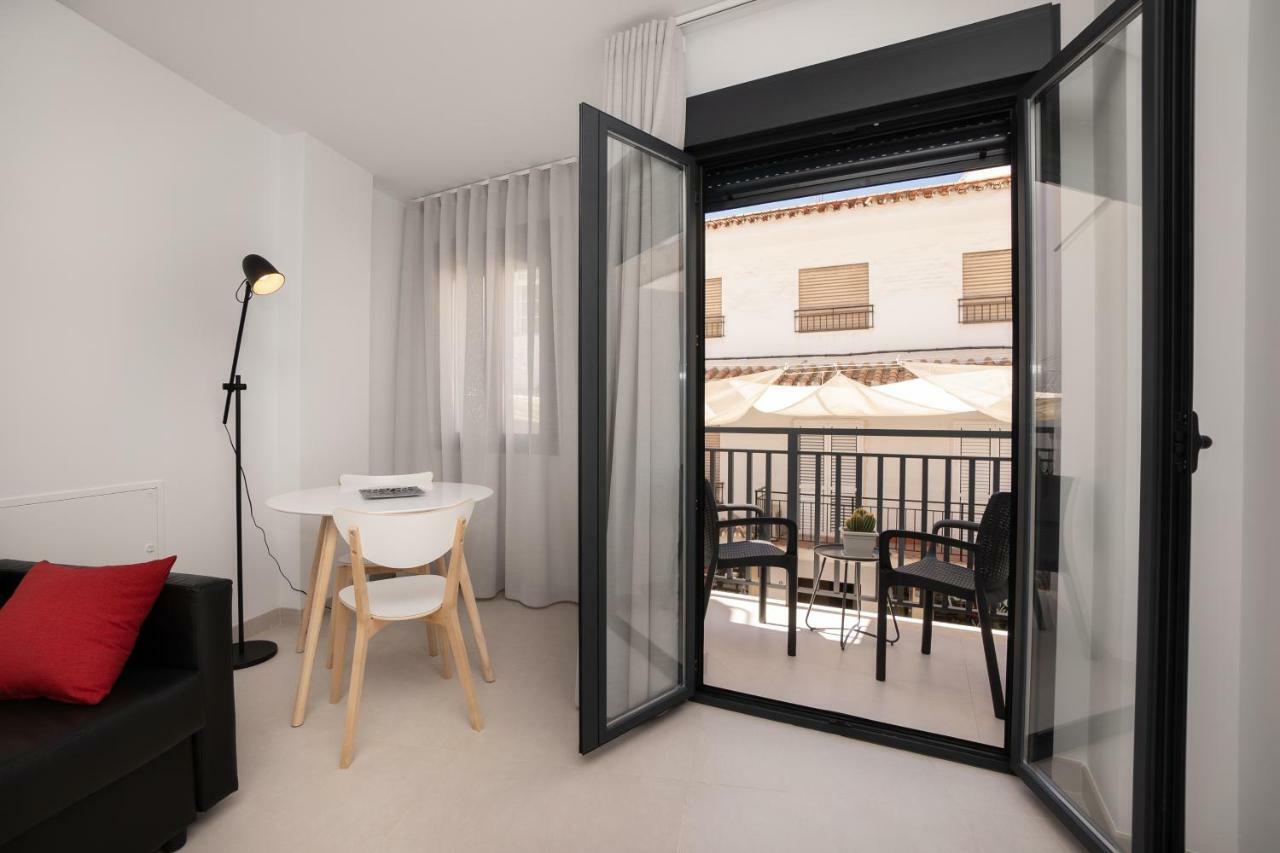 Apartamentos Mombasa 1 Planta Нерха Екстериор снимка
