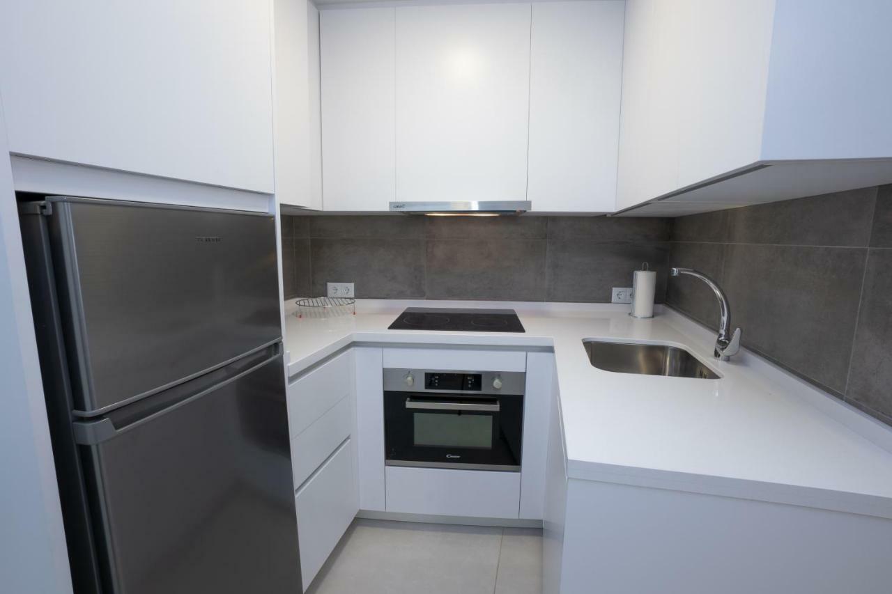 Apartamentos Mombasa 1 Planta Нерха Екстериор снимка