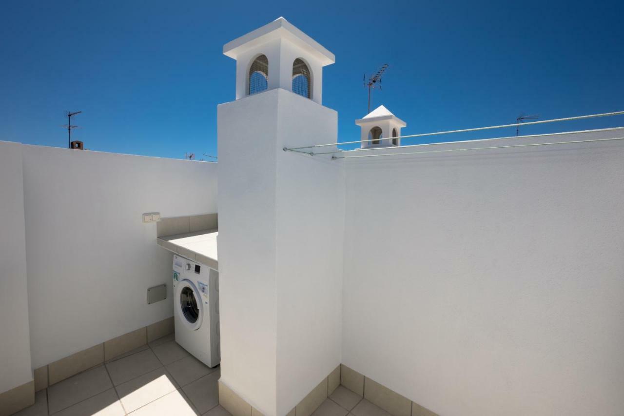 Apartamentos Mombasa 1 Planta Нерха Екстериор снимка