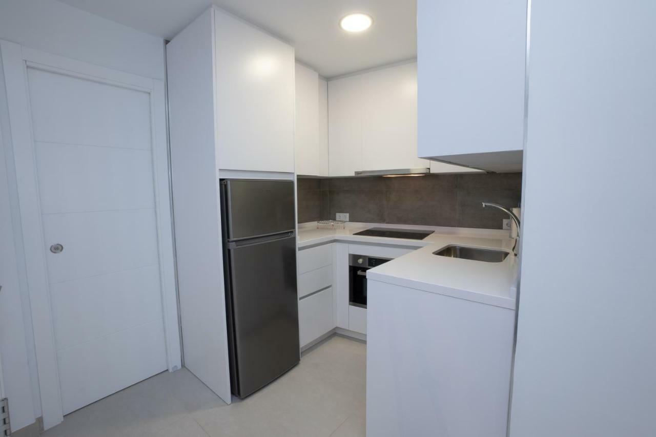 Apartamentos Mombasa 1 Planta Нерха Екстериор снимка